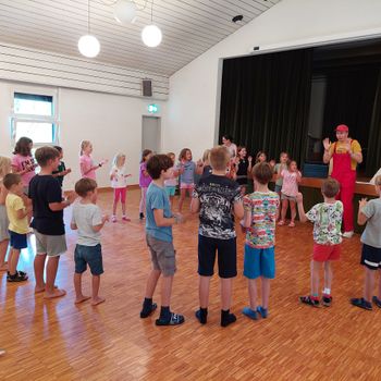 20230811_Weltreise um den Buechberg4.jpg